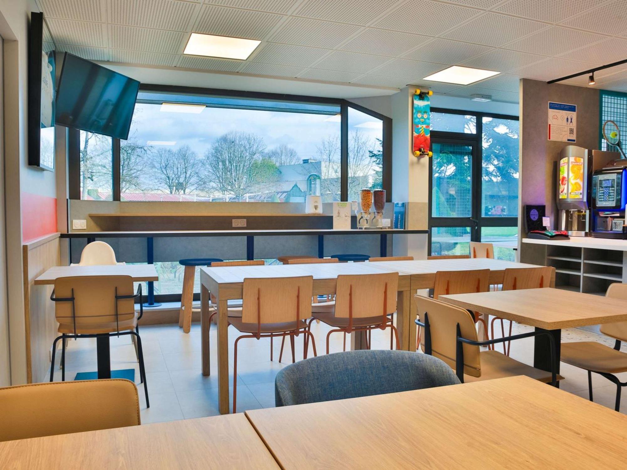 Ibis Budget Tours Sud Chambray-lès-Tours Exterior foto